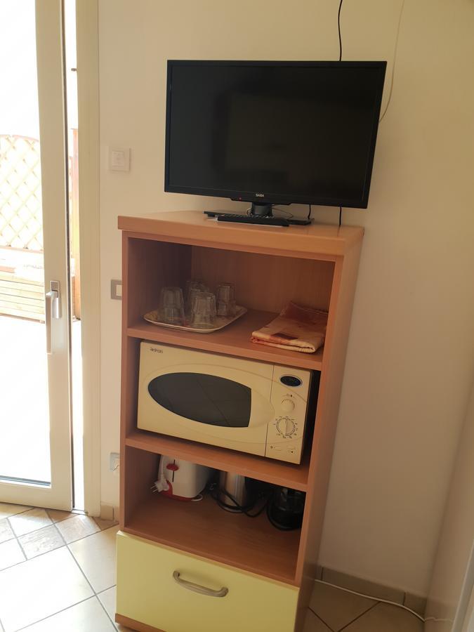 Residence Rosemary Brenzone sul Garda Esterno foto